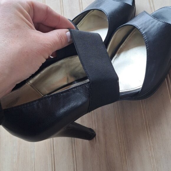 Anne Klein Akextany Leather Open Toe  Elastic Strap Heel Pumps Round Almond Toe - Picture 7 of 11